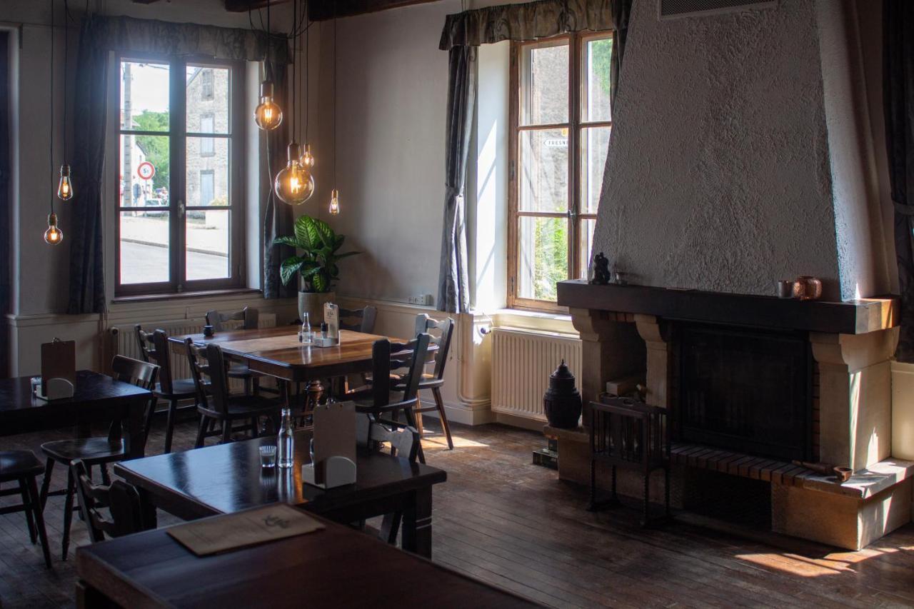 Le Voila Bed & Breakfast Melay  Bagian luar foto